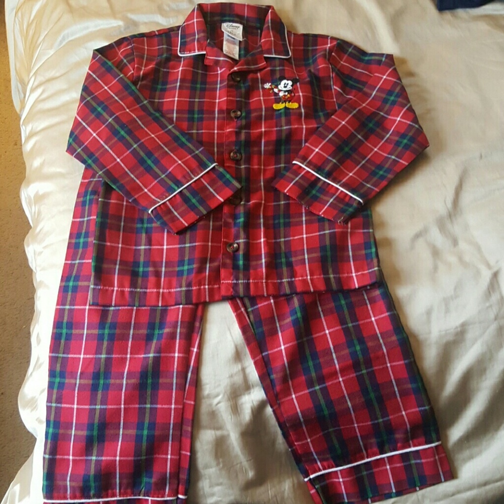 Unisex Mickey Mouse long sleeved pajamas